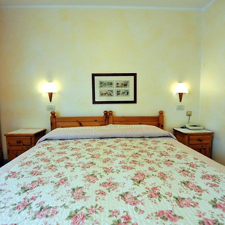 Hotel Silene Parking And Garage Bormio Esterno foto