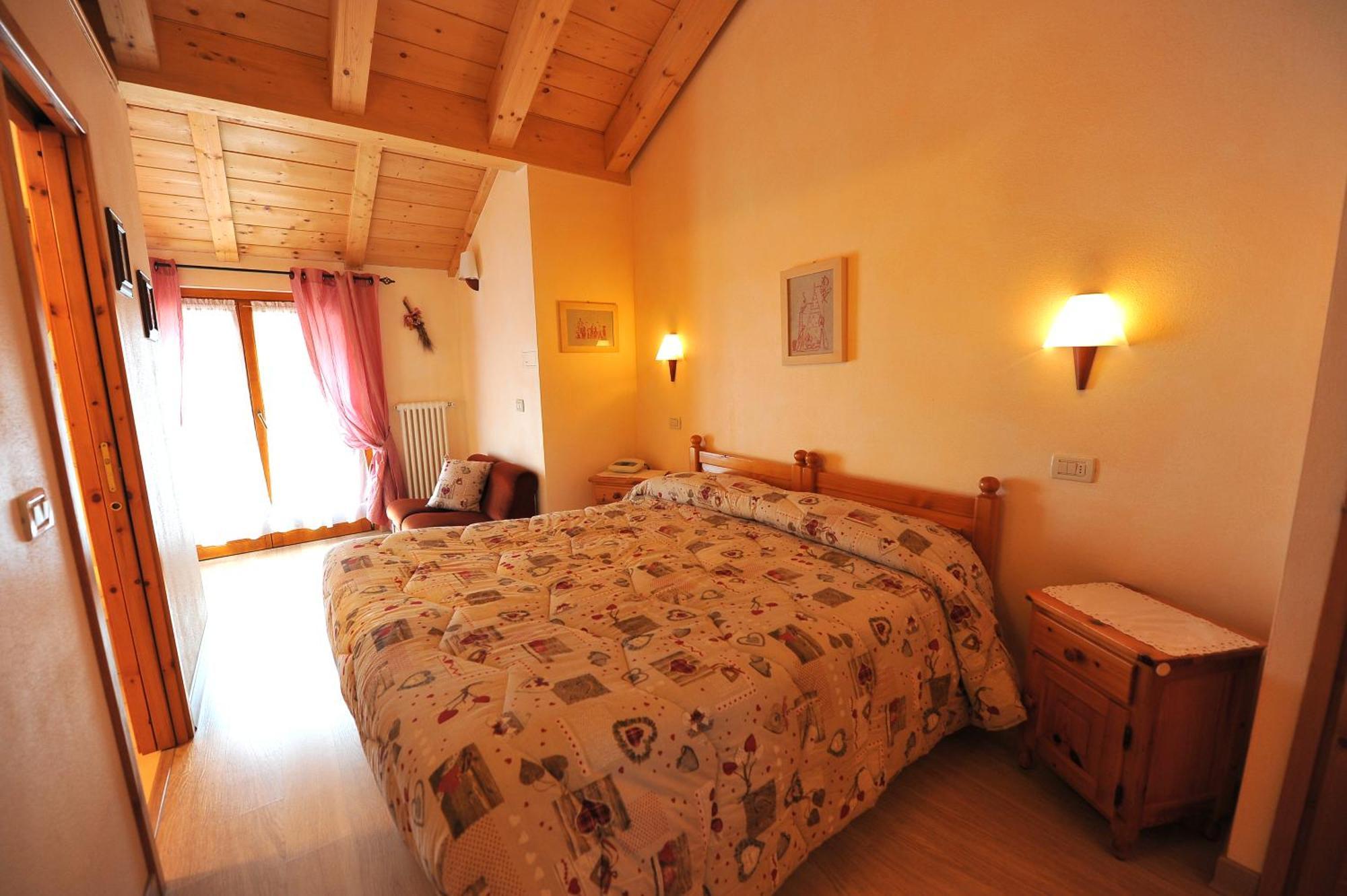 Hotel Silene Parking And Garage Bormio Esterno foto