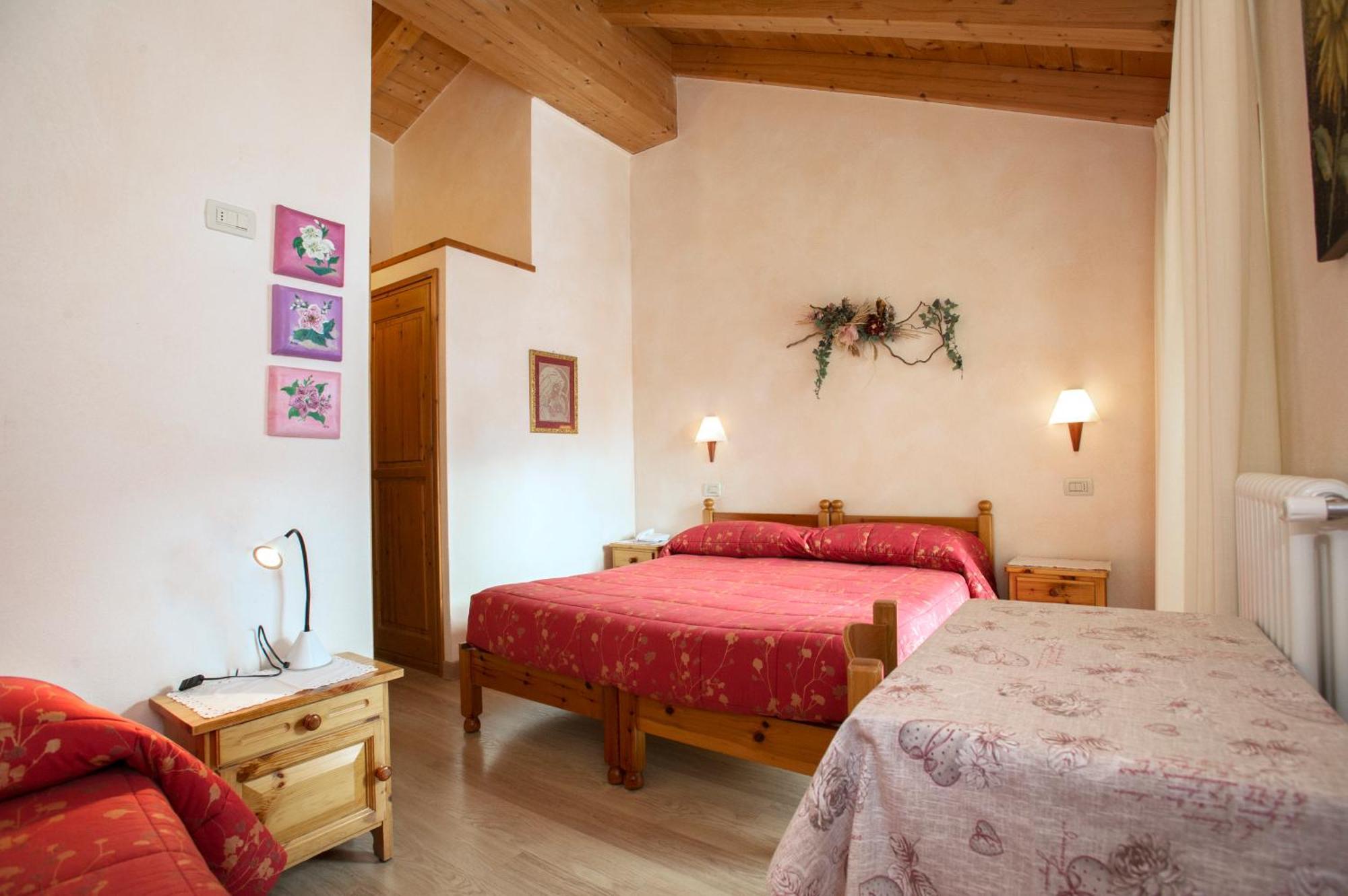 Hotel Silene Parking And Garage Bormio Camera foto