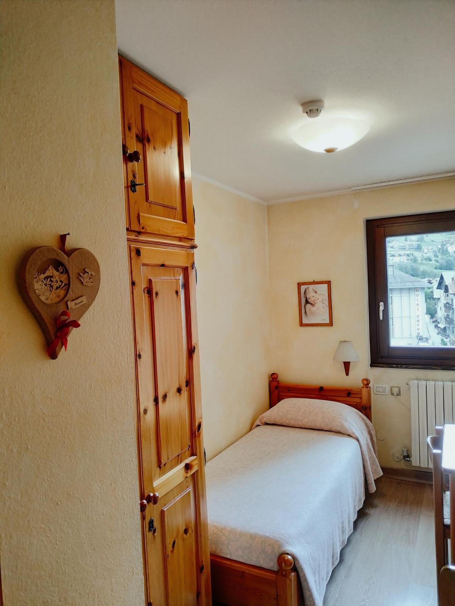 Hotel Silene Parking And Garage Bormio Camera foto