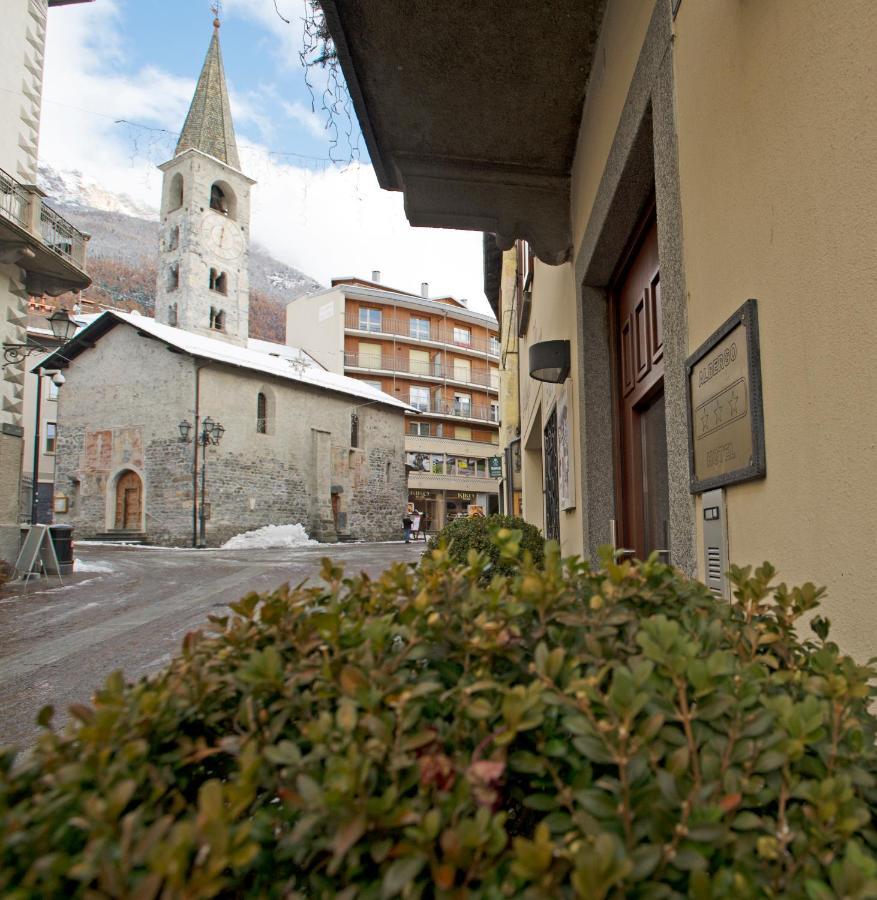 Hotel Silene Parking And Garage Bormio Esterno foto
